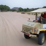 Mit dem Unimog geht's ins Trockenflusstal des Huab © Foto: René Schmidt | Outback Africa Erlebnisreisen Damaraland