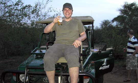Jens beim Sundowner im Balule-Wildreservat