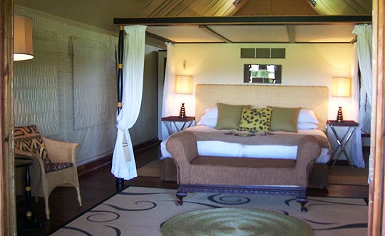 Wohnzelt in der Khwai River Lodge © Foto: Ulrike Parvu / Outback Africa Erlebnisreisen