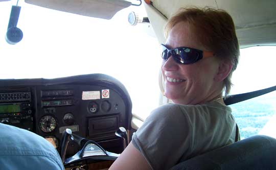 Ulrike auf dem Copiloten-Sitz