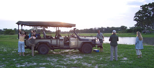 Sundowner im Moremi Wildreservat (Botswana). | © Foto: Ulrike Pârvu / Outback Africa Erlebnisreisen