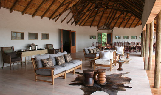 Lounge des neuen Nxai Pan Camps © Foto: Kwando Safaris