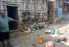Zubereitung des typischen äthiopischen Brotes Injera am Wegesrand, Äthiopien &copy; Foto: René Schmidt | Outback Africa