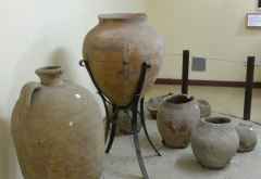Ruinenstadt Gede, Fundstücke im kleinen Museum  &copy; Foto: Susanne Schlesinger | Outback Africa