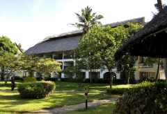 Die Zimmer sind in mehrstöckigen Blöcken angeordnet, Southern  &copy; Foto: Svenja Penzel