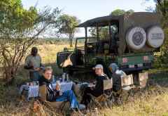 Frühstück in der Serengeti, nicht weit vom Mara River &copy; Foto: Marco Penzel | Outback Africa
