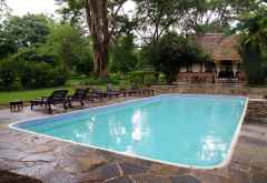 Rivertrees Country Inn, Pool &copy; Foto: Judith Nasse | Outback Africa