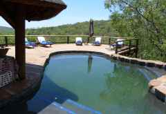 Tshwene Lodge, Poolbereich &copy; Foto: Jens Doering | Outback Africa