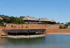 Mhondoro Game Lodge, Hide am Wasserloch &copy; Foto: Jens Doering | Outback Africa
