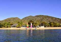 Danforth Lodge vom Malawi-See aus gesehen &copy; Foto: Svenja Penzel | Outback Africa