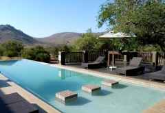 Shepherds Tree Lodge, Poolbereich &copy; Foto: Jens Doering | Outback Africa
