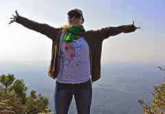 Doreen vor dem malerischen Panorama von Gods Window
