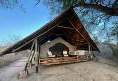 Zelt im Jongomero Camp, Südtansania &copy; Foto: M. Riede / R. Kausen