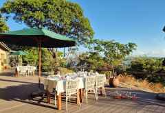 Frühstück auf der Terrasse, Pumulani, Malawisee, Malawi &copy; Foto: Ulrike Pârvu | Outback Africa Erlebnisreisen