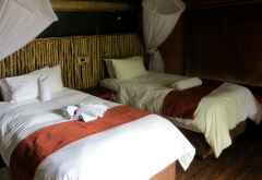 Zeltchalet innen, Nata Lodge &copy; Foto: Susanne Schlesinger | Outback Africa