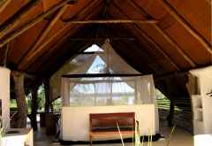 Komplett offene Struktur eines Cottages in Sand Rivers Selous &copy; Foto: Svenja Penzel | Outback Africa