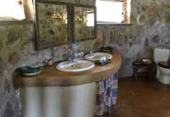Ruaha River Lodge, Badezimmer &copy; Foto: Ulrike Pârvu | Outback Africa