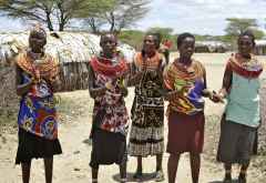 Frauen im Samburudorf &copy; Foto: Svenja Penzel | Outback Africa