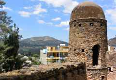 In Gondar liegt Historisches und Modernes dicht beeinander, Äthiopien &copy; Foto: René Schmidt | Outback Africa