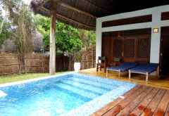 Pongwe Beach Lodge, Pool auf der Terrasse einer Suite © Foto: Angelika Krüger | Outback Africa