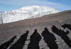 Gletscher am Gipfel des Kilimanjaro, 2009. &copy; Foto: Christoph Flämig