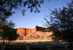 Namib Desert Lodge, Ausblick zu den versteinerten Dünen &copy; Foto: Doreen Schütze | Outback Africa