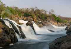 Der Mkulumadzi River, ein Nebenfluss des Shire im Majete Wildreservat &copy; Foto: Dana Allen | Robin Pope Safaris