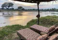 PLatz zum Relaxen am Mwaleshi &copy; Foto: Marco Penzel | Outback Africa