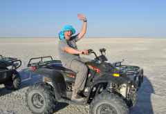 ... auf coole Quadbikes ... &copy; Foto: Marco Penzel | Outback Africa