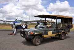 Ankunft auf dem Airstrip des Meru Nationalparks &copy; Foto: Marco Penzel | Outback Africa