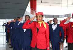 Das Zugpersonal ist bereit zur Abfahrt &copy; Foto: Kenya Railways