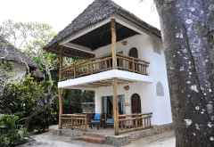 Bungalow mit zwei Cottage-Zimmern, Waterlovers Beach Resort &copy; Foto: Svenja Penzel