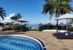 Poolbereich, Sandies Baobab Beach Zanzibar &copy; Foto: Ulrike Pârvu | Outback Africa Erlebnisreisen