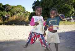 Kinder im Fischerdorf &copy; Foto: Svenja Penzel | Outback Africa