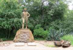 Statue von David Livingstone, Victoria Falls Nationalpark &copy; Foto: S.Schlesinger| Outback Africa