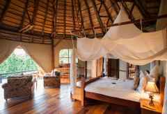 Wildwaters Lodge, Chalet &copy; Foto: Marco Penzel | Outback Africa