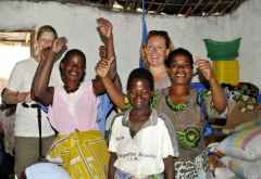 Spaß im Haus der Fischersfrau &copy; Foto: Svenja Penzel | Outback Africa