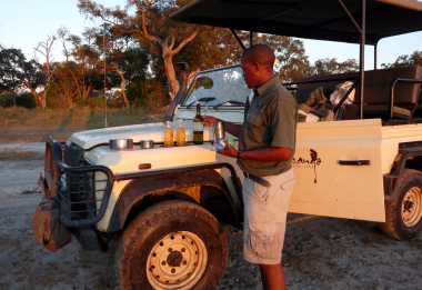 Sundowner im Busch, Sundowner Safari Camp © Foto: Ulrike Pârvu | Outback Africa Erlebnisreisen