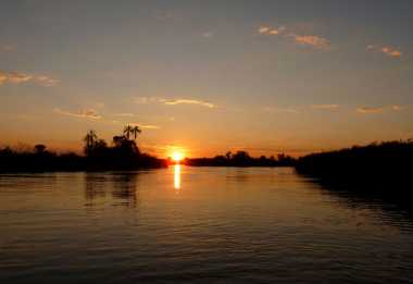 Sonnenuntergang an der Nxamaseri Lodge © Foto: Ulrike Pârvu | Outback Africa