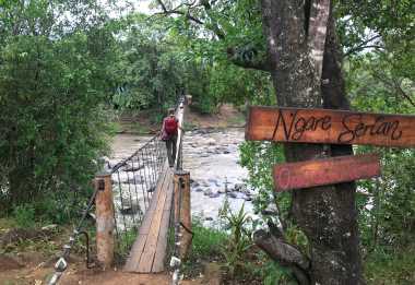 Ngare Serian, Brücke über den Mara Fluss &copy; Foto: Svenja Penzel | Outback Africa