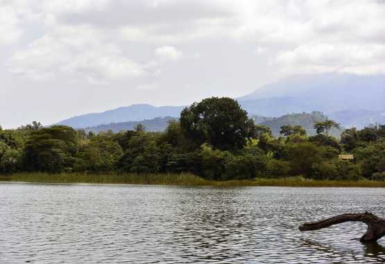 Lake Duluti &copy; Foto: Susanne Schlesinger | Outback Africa