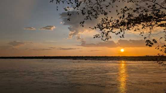 Sonnenuntergang am Lake Siwandu, Nyerere Nationalpark, Südtansania &copy; Foto: Justine Retzar | Outback Africa Erlebnisreisen