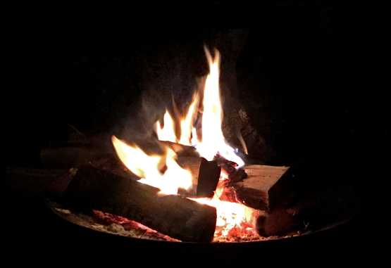 Lewa Safari Camp, Am Lagerfeuer &copy; Foto: Svenja Penzel | Outback Africa