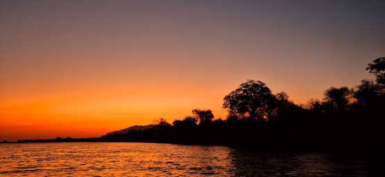 Sonnenuntergang am Sambesi &copy; Foto: Ulrike Pârvu | Outback Africa Erlebnisreisen