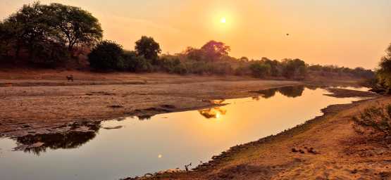 Sonnenuntergang am Fluss, Chiawa Camp © Foto: Ulrike Pârvu | Outback Africa Erlebnisreisen