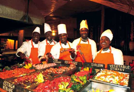 Victoria Falls Safari Club, The Boma Restaurant &copy; Foto: Albida Tourism