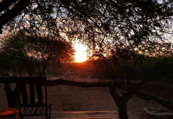 Ants Nest, Sonnenuntergang &copy; Foto: Jens Doering | Outback Africa