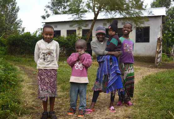 Kinder auf der Kaffeetour am Usa River &copy; Foto: Susanne Schlesinger | Outback Africa