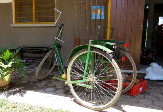 Usa River Rehabilitation Center, Tricycle aus der Schlosserei &copy; Foto: S.Schlesinger | Outback Africa