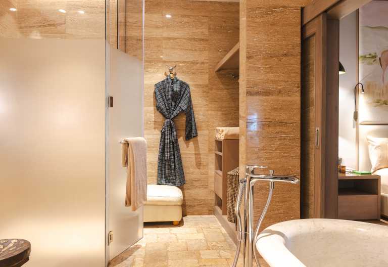 Badezimmer der Royal Suite, Ngorongoro Lodge Melia Collection © Foto: Michaldzikowski for Melia Hotels